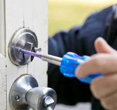 City Locksmith Store Albuquerque, NM 505-634-5455 City Locksmith Store Albuquerque, NM 505-634-5455 - 12-Changing-Locks